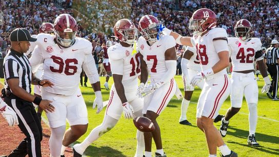 No. 4 Alabama's late TD foils South Carolina's upset bid (College Football)