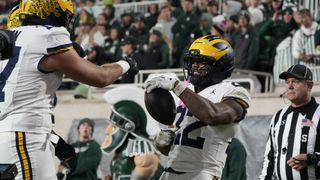 Justice Haynes (2 TDs), carries No. 25 Michigan past Michigan State (College Football)