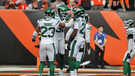 Jets get first win in wild fashion, shock Bengals (NFL)
