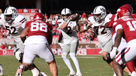 Mississippi State storms back, stuns Arkansas with last-minute TD (College Football)