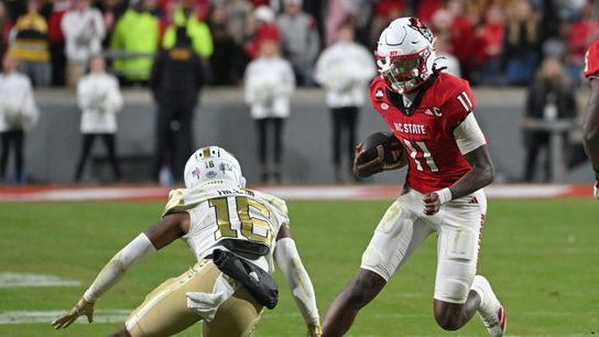 Top 25 roundup: NC State hands No. 8 Georgia Tech first loss of season (College Football)