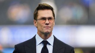 Tom Brady reverses course, sends support to Patriots (NFL)