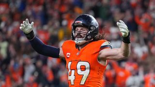 Broncos re-sign LB Alex Singleton to 2-year contract (NFL)