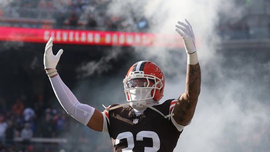 Browns re-sign starting S Ronnie Hickman (NFL)