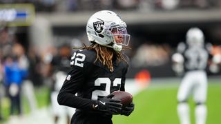 Reports: Raiders re-sign CB Eric Stokes to 3-year, $30M deal (NFL)