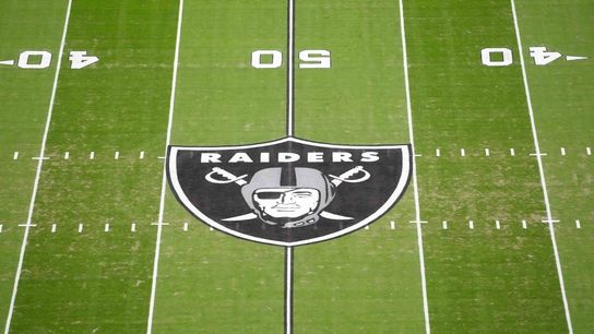 Barret Robbins, ex-Raider who went missing before Super Bowl, dies (NFL)