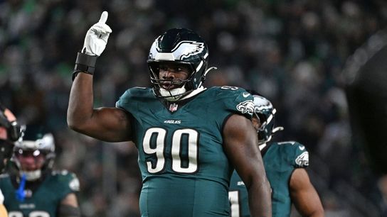 Report: Eagles, DT Jordan Davis reach 3-year extension (NFL)