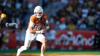 Texas QB Arch Manning '100 percent' after foot surgery (College Football)