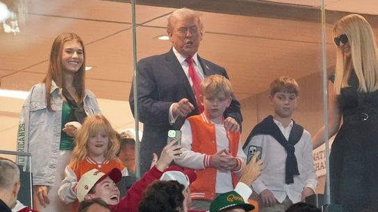 Report: President Trump, college sports leaders to hold roundtable (College Football)