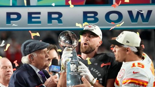 Report: Travis Kelce, Chiefs to discuss future after Super Bowl (NFL)