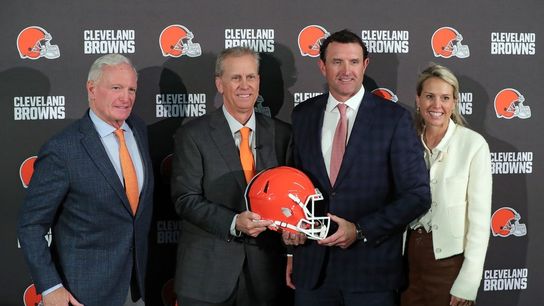 Browns president: We're 'easy to pick on right now' (NFL)
