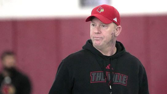 Louisville, Jeff Brohm reach 8-year, $64.8M extension (College Football)