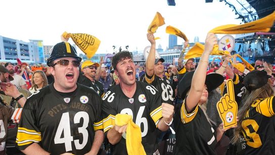 Pittsburgh sets Day 1 NFL draft attendance mark at 320,000 (NFL)