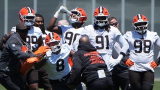 Browns' Jared Verse focused on 'best version of me,' not replacing Myles Garrett (NFL)