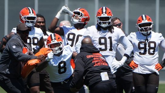 Browns' Jared Verse focused on 'best version of me,' not replacing Myles Garrett (NFL)