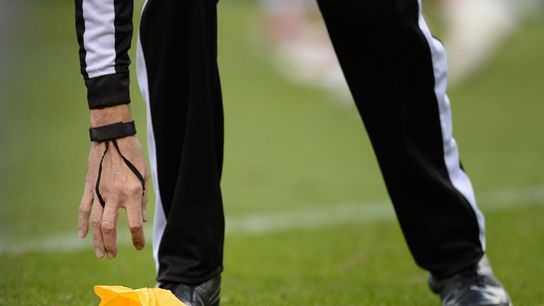 Report: NFL to begin hiring replacement referees (NFL)