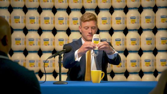 Pass the mayo: Titans rookie QB signs lifetime deal with Hellmann's (NFL)