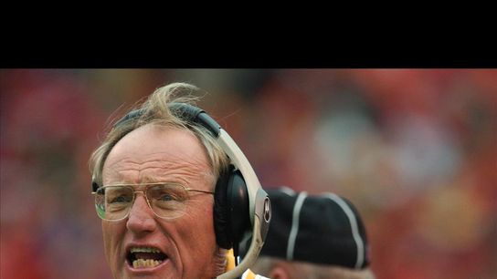 Former coach Marty Schottenheimer dies at 77 (NFL)