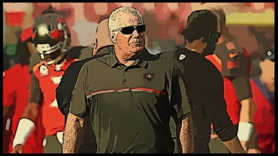 Struggling Buccaneers fire defensive coordinator Mike Smith (Features)