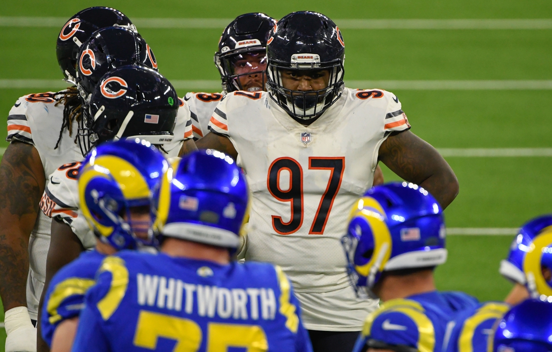 Oct 26, 2020; Inglewood, California, USA; Chicago Bears defensive end Mario Edwards (97) at the line of scrimmage during the fourth quarter against the Los Angeles Rams at SoFi Stadium. Mandatory Credit: Robert Hanashiro-USA TODAY Sports