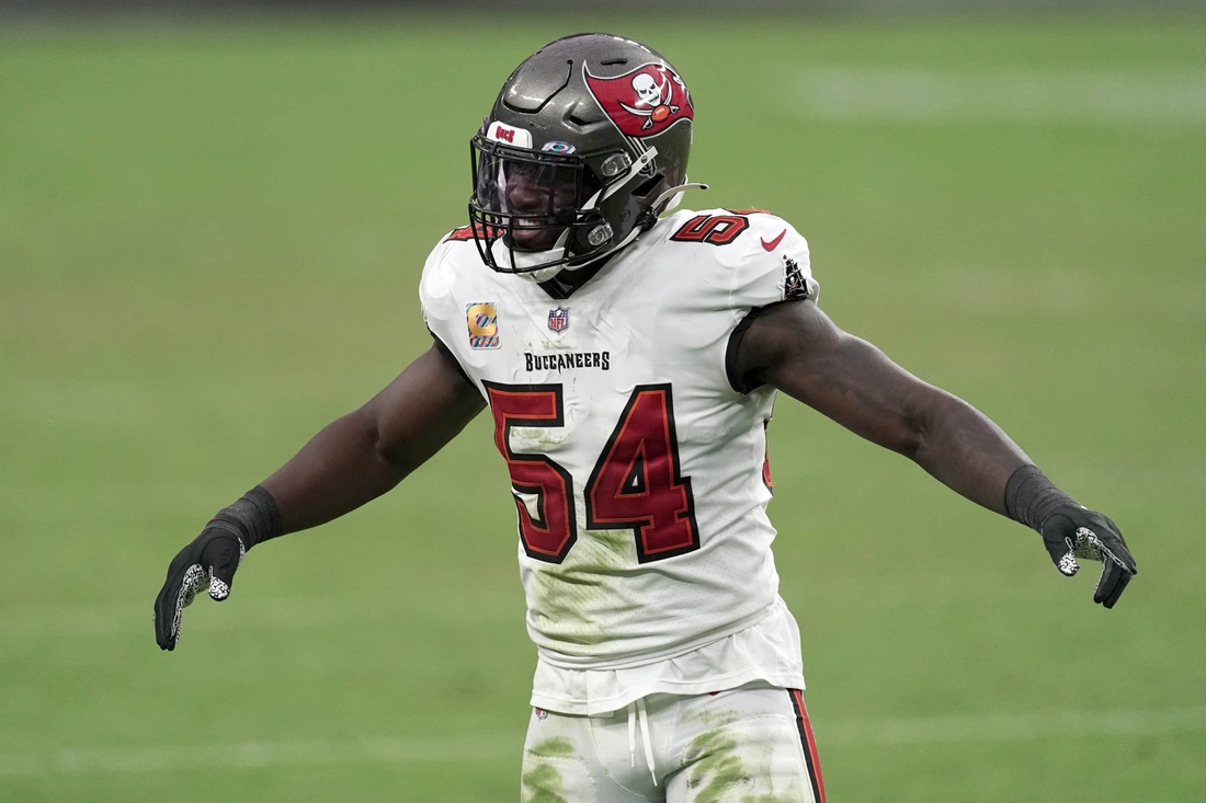 Oct 25, 2020; Paradise, Nevada, USA; Tampa Bay Buccaneers inside linebacker Lavonte David (54) celebrates in the fourth quarter against the Las Vegas Raiders at Allegiant Stadium. The Buccaneers defeated the Raiders 45-20. Mandatory Credit: Kirby Lee-USA TODAY Sports