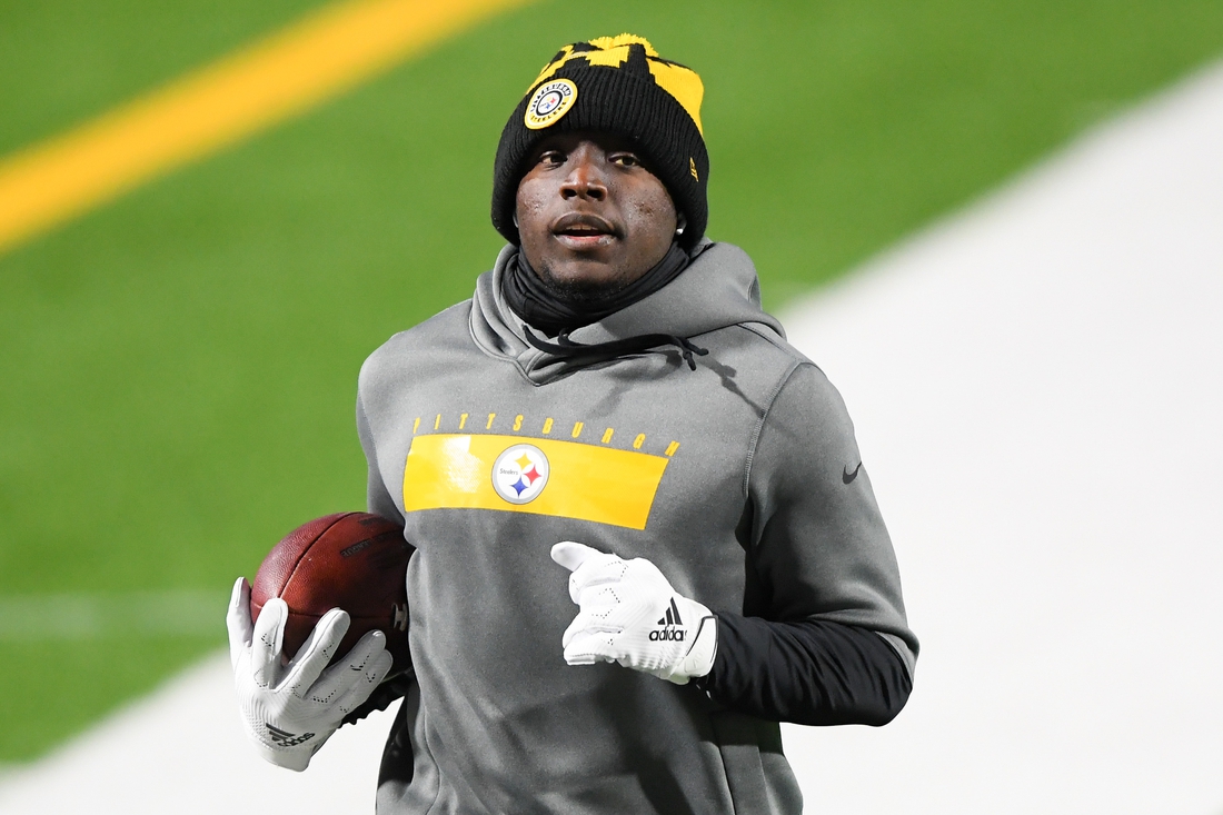 Dec 13, 2020; Orchard Park, New York, USA; Pittsburgh Steelers wide receiver James Washington (13) warms up prior to the game against the Buffalo Bills at Bills Stadium. Mandatory Credit: Rich Barnes-USA TODAY Sports