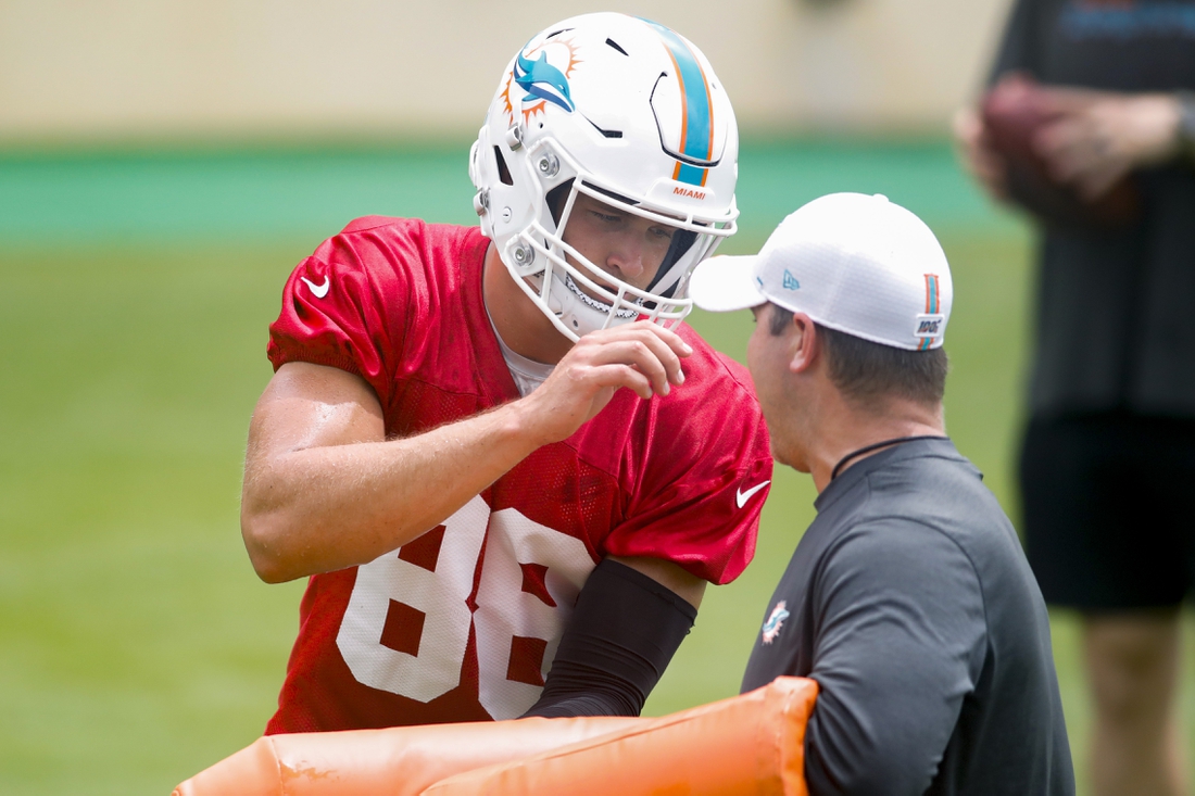 Jun 16, 2021; Miami Gardens, FL, USA; Miami Dolphins tight end Mike Gesicki (88) works out during minicamp at Baptist Health Training Facility. Mandatory Credit: Sam Navarro-USA TODAY Sports