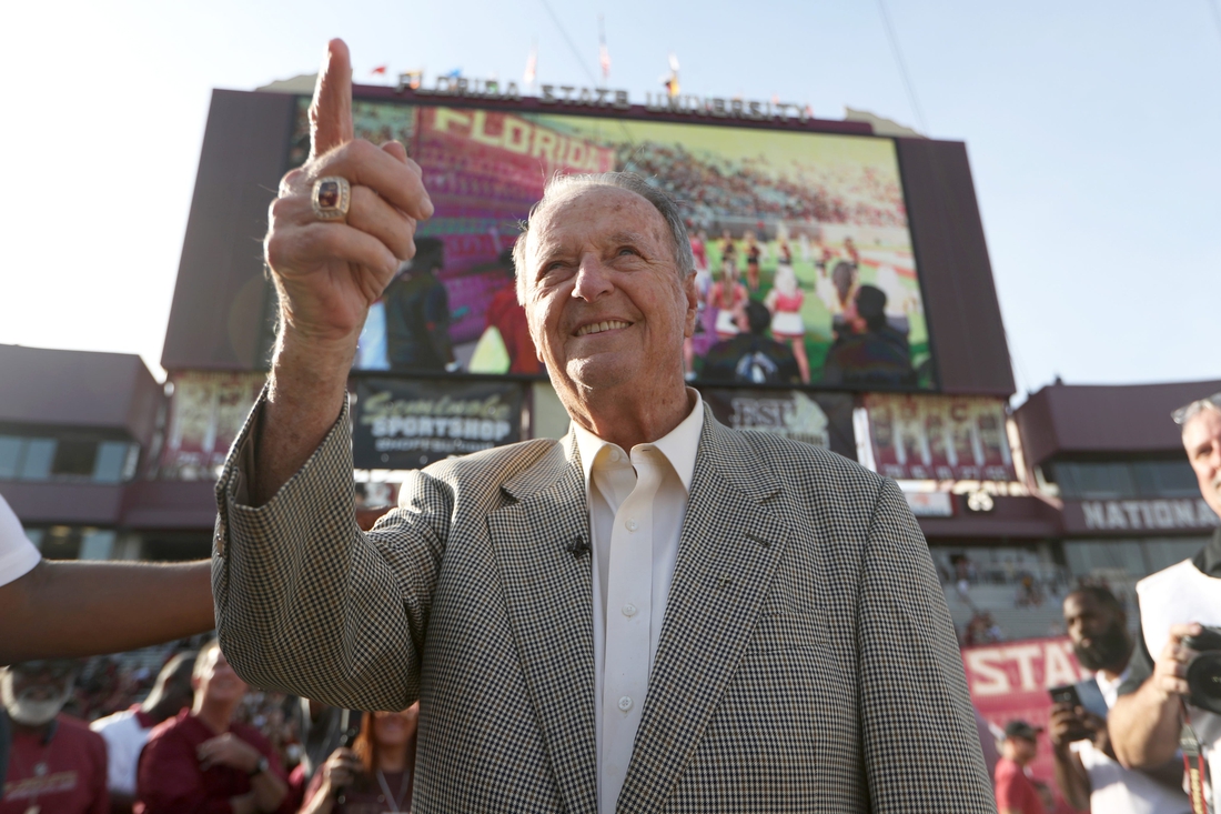 FSU's former Head Coach Bobby Bowden acknowledges the fans during the Garnet and Gold Spring game at Doak Campbell Stadium on Saturday, April 14, 2018.

B49i1498