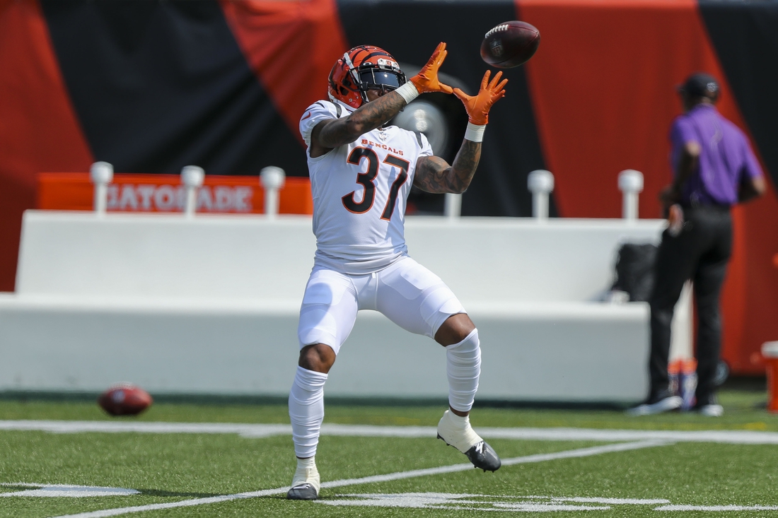 Sep 12, 2021; Cincinnati, Ohio, USA; Cincinnati Bengals safety Ricardo Allen (37) catches a pass during warmups prior to the game against the Minnesota Vikings at Paul Brown Stadium. Mandatory Credit: Katie Stratman-USA TODAY Sports