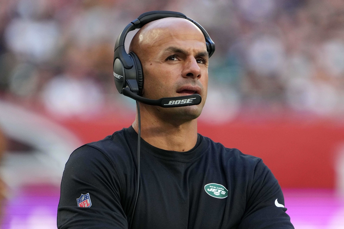 Oct 10, 2021; London, England, United Kingdom; New York Jets head coach Robert Saleh reacts in the first half against the Atlanta Falcons during an NFL International Series aame at Tottenham Hotspur Stadium. The Falcons defeated the Jets 27-20. Mandatory Credit: Kirby Lee-USA TODAY Sports