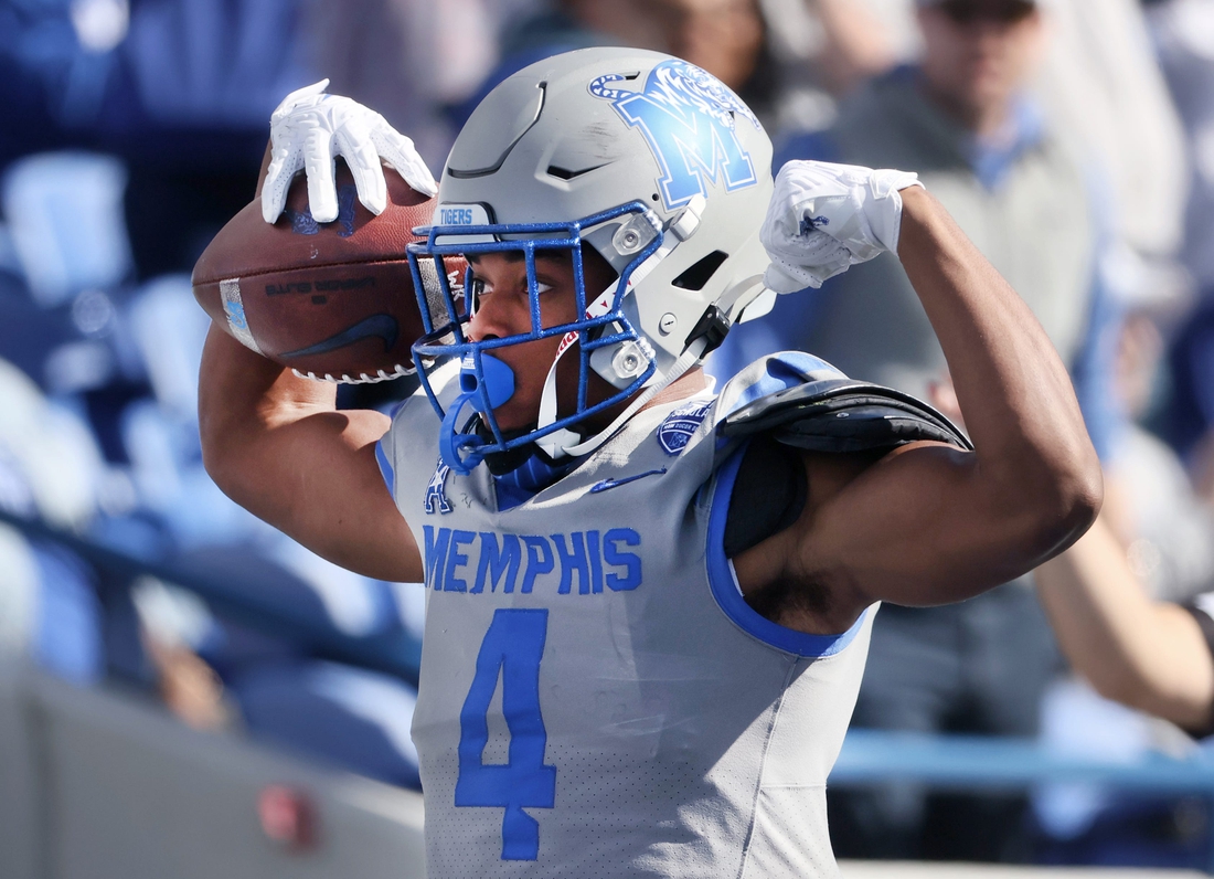 Memphis Tigers receiver Calvin Austin III celebrates his catch during their game against the SMU Mustangs at Liberty Bowl Memorial Stadium on Saturday Nov. 6, 2021.

Jrca7332