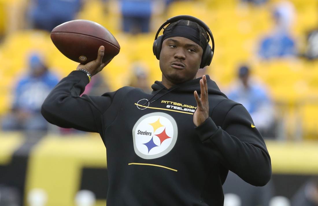 Nov 14, 2021; Pittsburgh, Pennsylvania, USA;  Pittsburgh Steelers quarterback Dwayne Haskins (3) warms up before he game against the Detroit Lions at Heinz Field. Mandatory Credit: Charles LeClaire-USA TODAY Sports