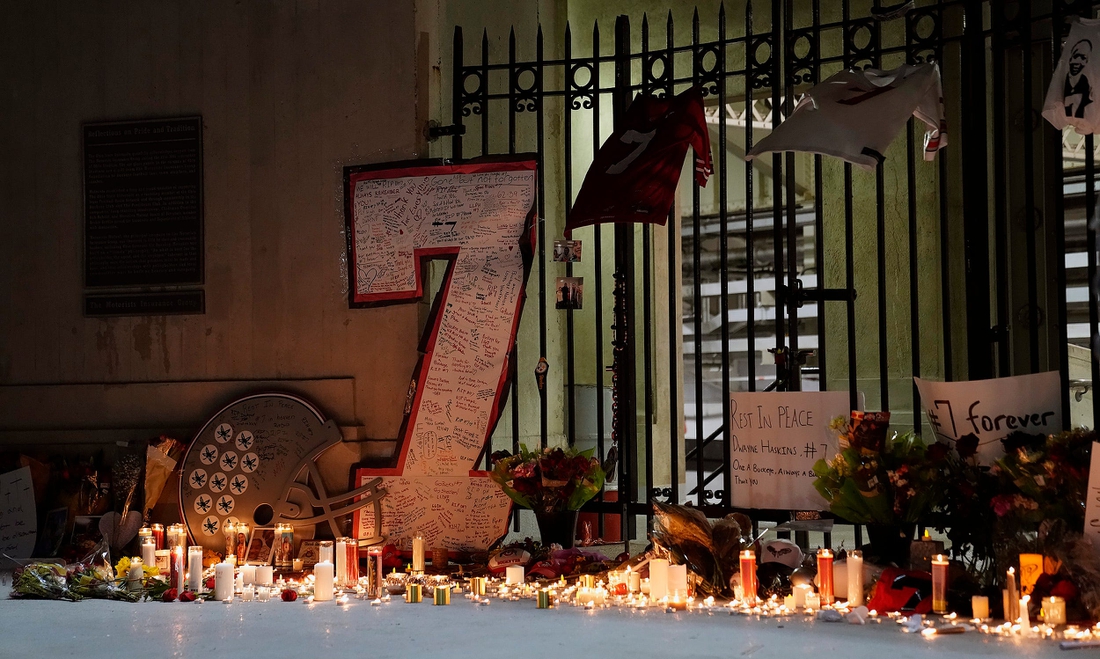 Ohio State students organized a candlelight vigil in honor of former Ohio State quarterback Dwayne Haskins.  Over 500 students, fans, football players and former teammates attended the vigil at the Rotunda outside of Ohio Stadium on April 12, 2022.

Haskins Vigil Kwr 12
