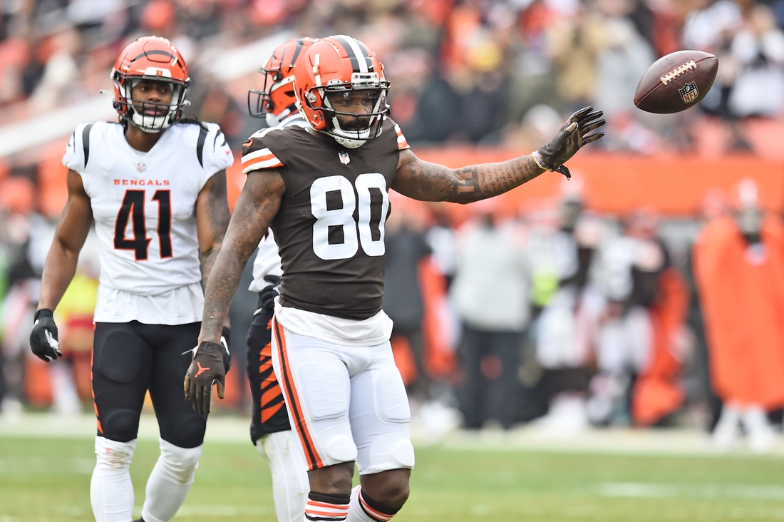 Jan 9, 2022; Cleveland, Ohio, USA; Cleveland Browns wide receiver Jarvis Landry (80) reacts after making a first down catch during the first half against the Cincinnati Bengals at FirstEnergy Stadium. Mandatory Credit: Ken Blaze-USA TODAY Sports
