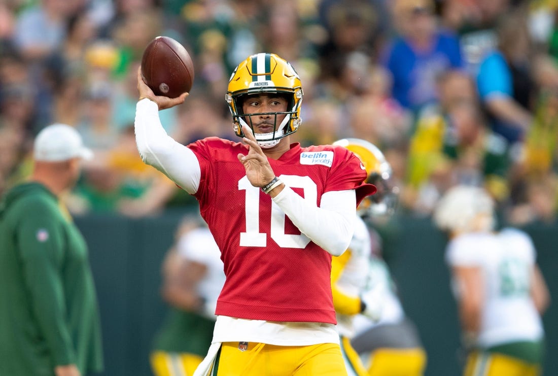 Green Bay Packers quarterback Jordan Love (10) looks to pass the ball during Packers Family Night on Friday, Aug. 5, 2022, at Lambeau Field in Green Bay, Wis. Samantha Madar/USA TODAY NETWORK-Wis.

Gpg Family Night 08052022 00028