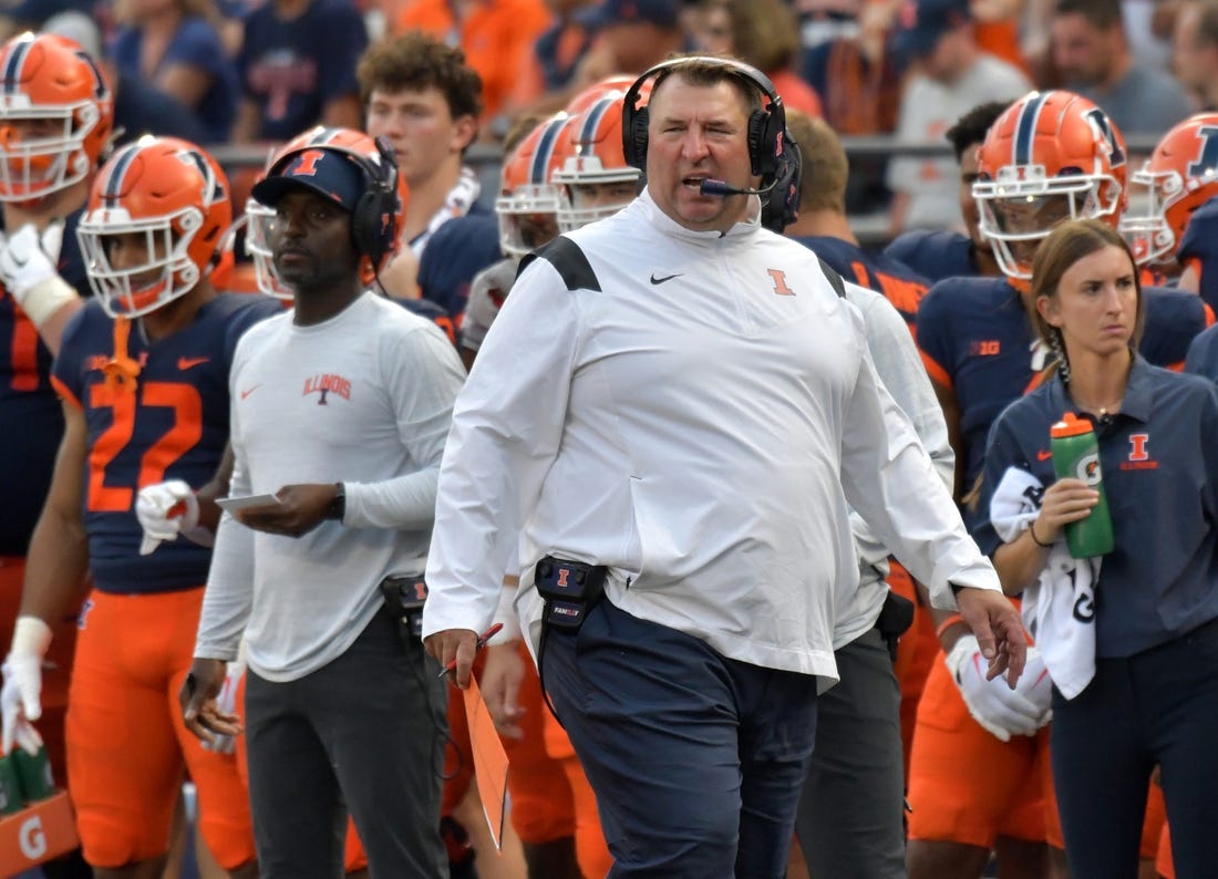 Sep 10, 2022; Champaign, Illinois, USA;  Illinois Fighting Illini head coach Bret Bielema on the sidelines of Saturday   s game with the Virginia Cavaliers in the second half at Memorial Stadium. Mandatory Credit: Ron Johnson-USA TODAY Sports