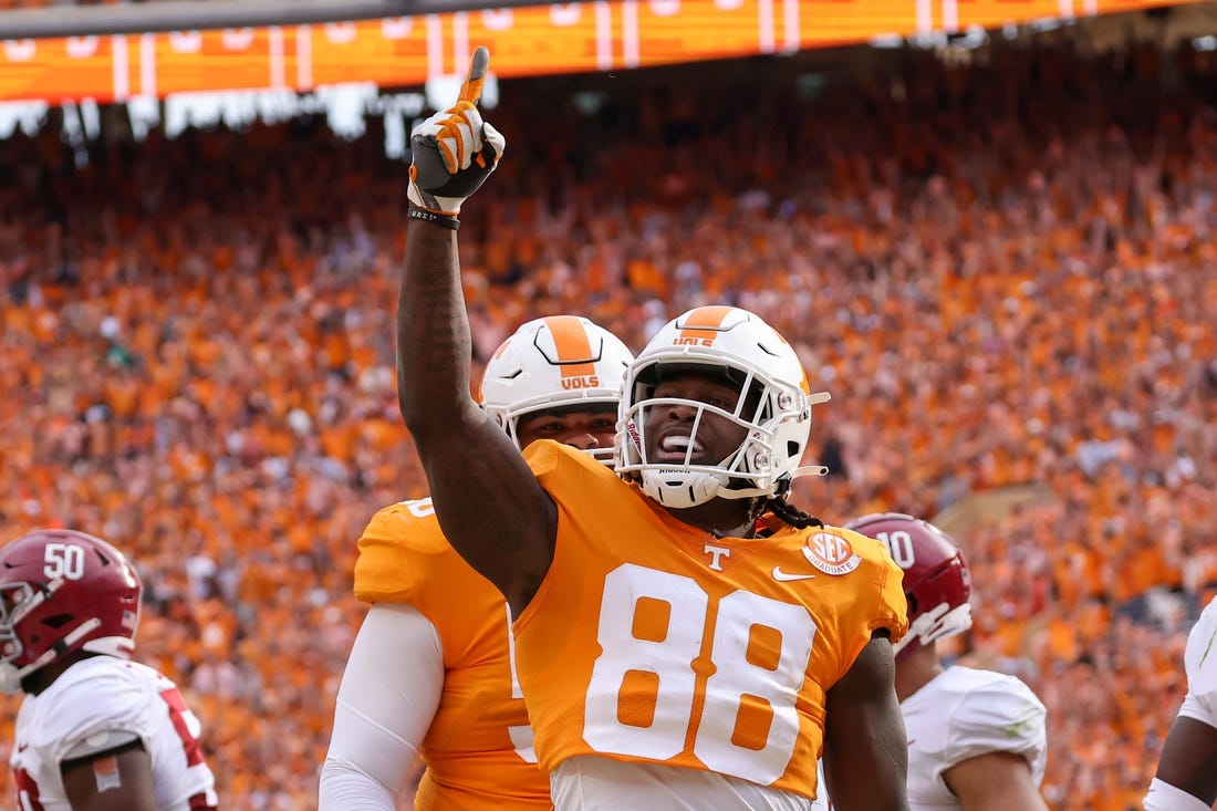 Oct 15, 2022; Knoxville, Tennessee, USA; Tennessee Volunteers tight end Princeton Fant (88) celebrates after scoring a touchdown against the Alabama Crimson Tide during the first half at Neyland Stadium. Mandatory Credit: Randy Sartin-USA TODAY Sports