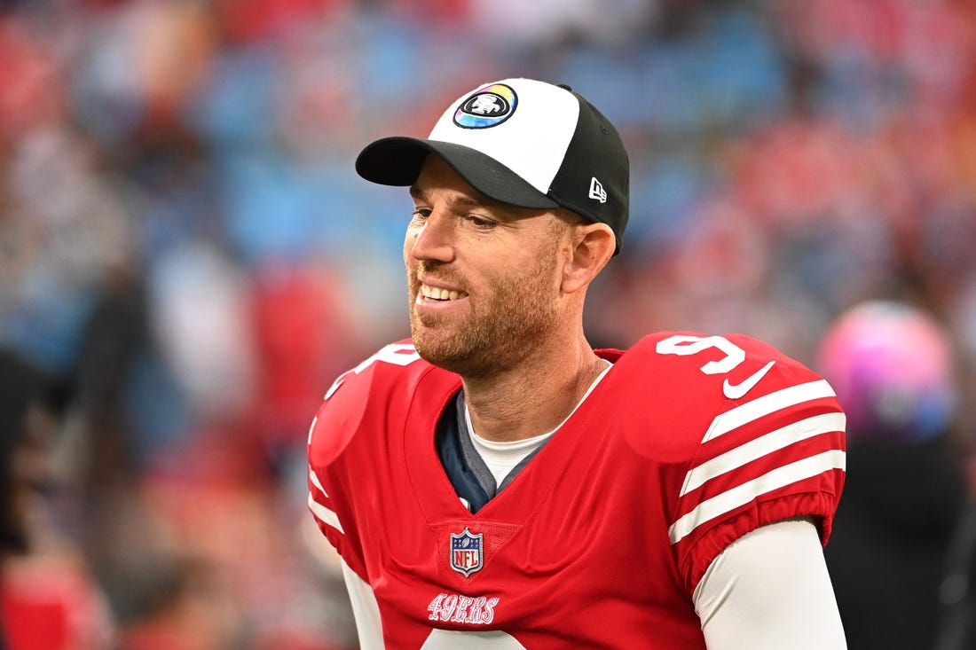 Oct 9, 2022; Charlotte, North Carolina, USA; San Francisco 49ers place kicker Robbie Gould (9) on the sidelines in the fourth quarter at Bank of America Stadium. Mandatory Credit: Bob Donnan-USA TODAY Sports