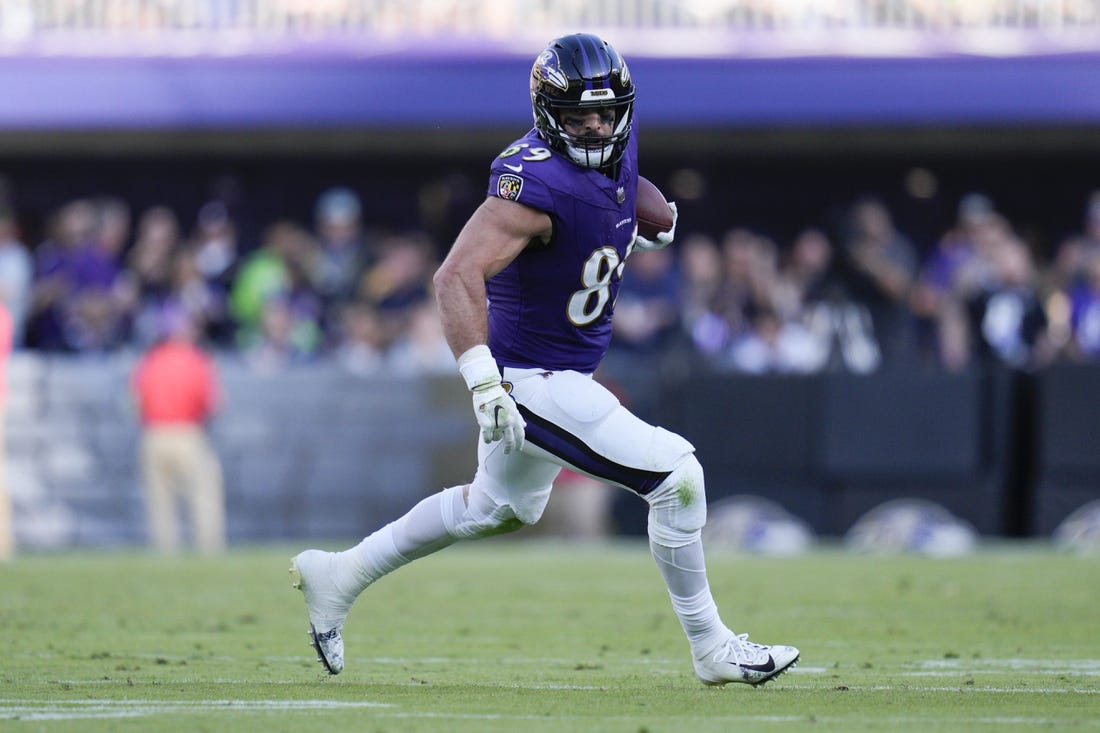 Nov 5, 2023; Baltimore, Maryland, USA;  Baltimore Ravens tight end Mark Andrews (89) runs with the ball against the Seattle Seahawks during the third quarter at M&T Bank Stadium. Mandatory Credit: Jessica Rapfogel-USA TODAY Sports